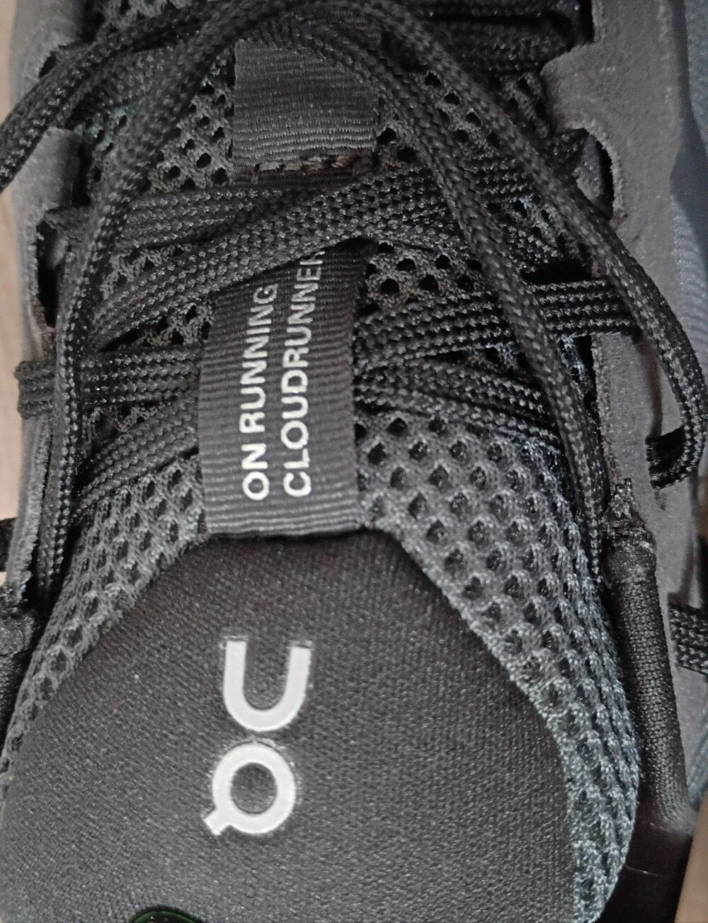On Could Womens Classic Black Grey Cloudrunner Athletic Sneaker Shoes Size 9